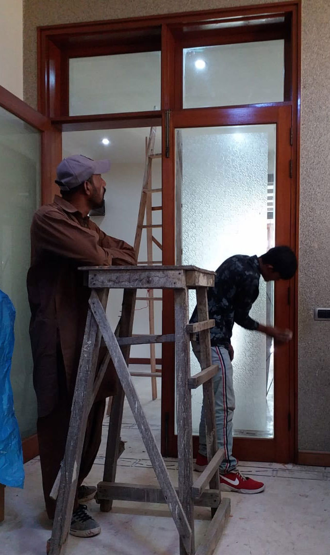 furniture polish service in Karachi